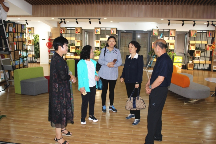 参观土左旗红色教育基地