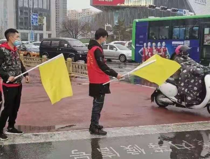 2136033978